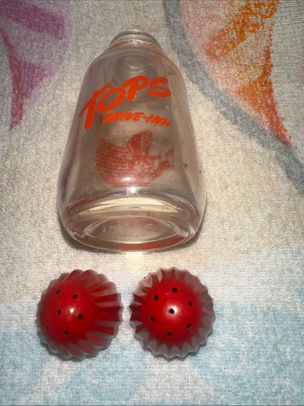 Vintage Red & clear glass Salt n Pepper Shaker Set by Topps Drive Inn 3.5 inche